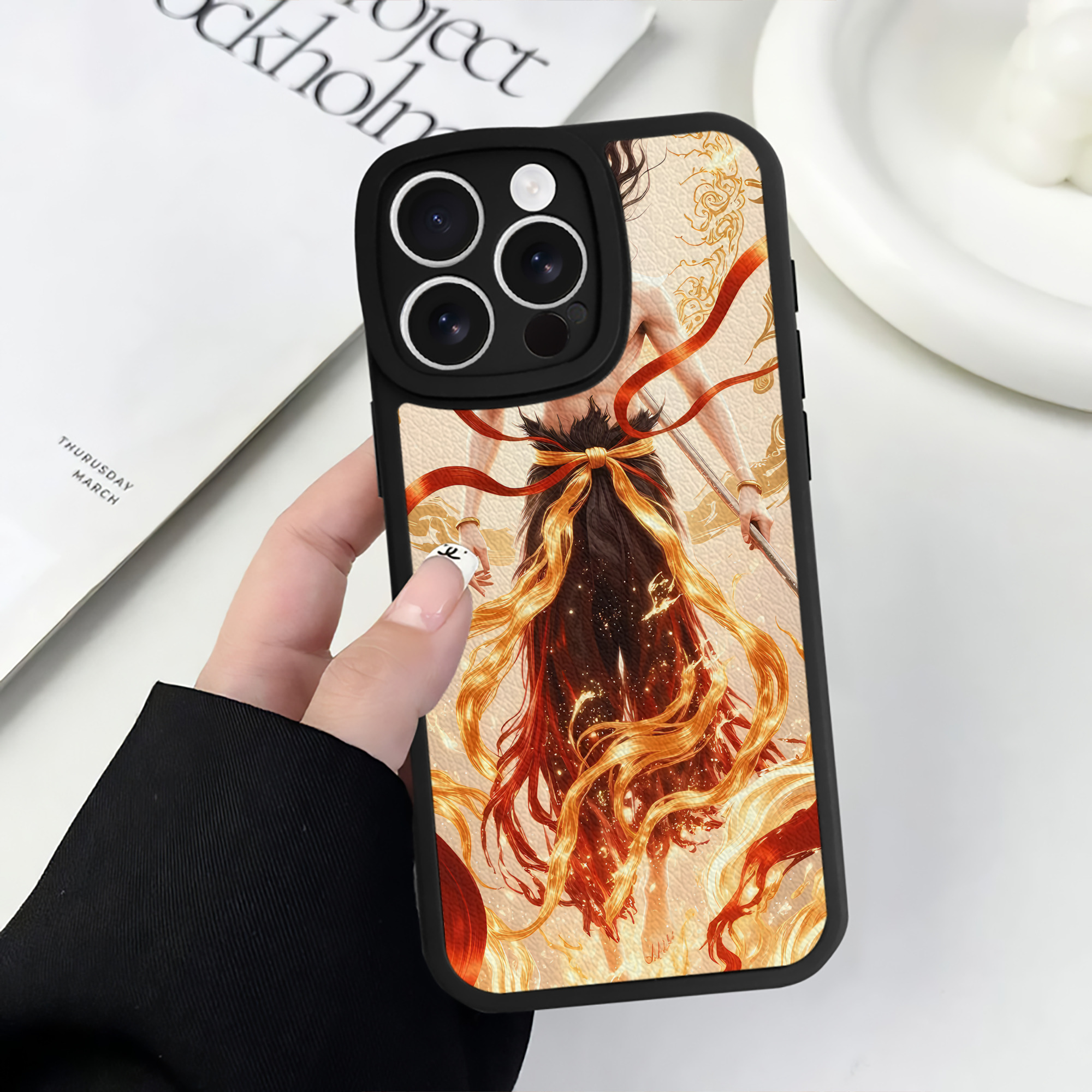 （画像用） Ne Zha 2 ナタ 魔童の大暴れ 【iPhone 16シリーズ対応】シリコンスマホケース（レザー調） 材質：シリコン